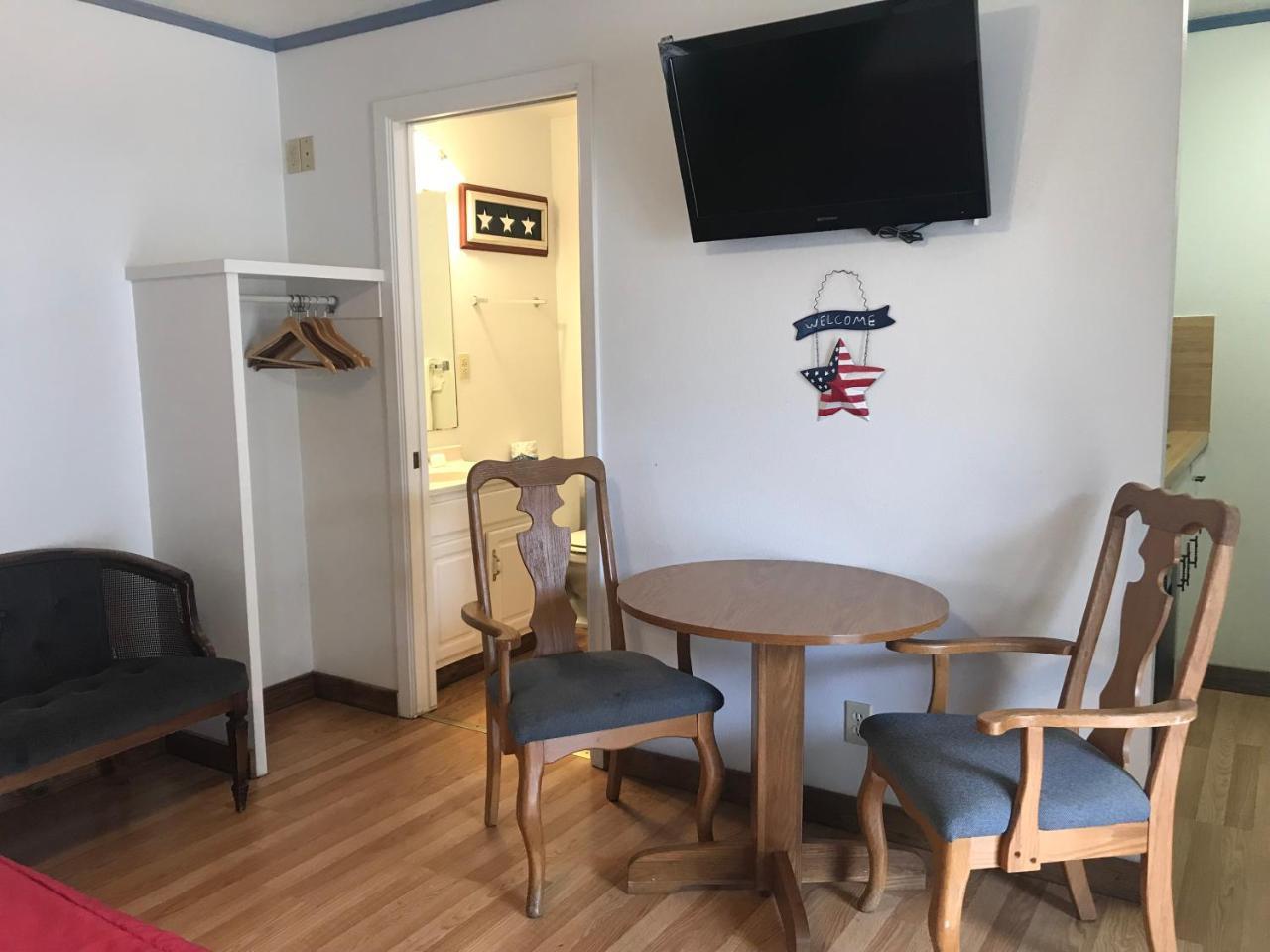 Motel Kitsmiller On Main